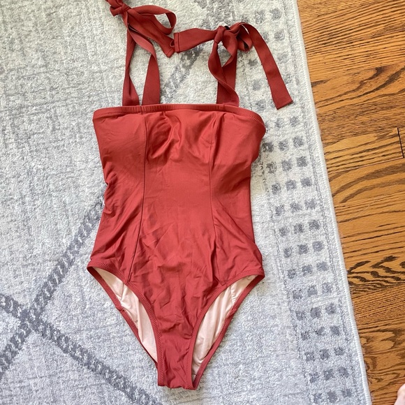 J. Crew Other - Jcrew baiting suit